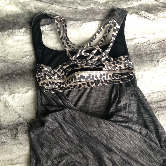 Lululemon tank top with sports bra - Picture 2 of 2